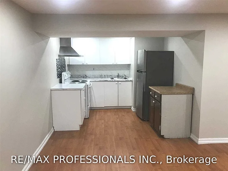 1582 Otterby Rd #BASEMENT — Photo 11