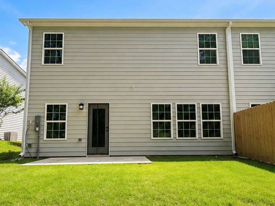 2nd image of 79 Portico Pl