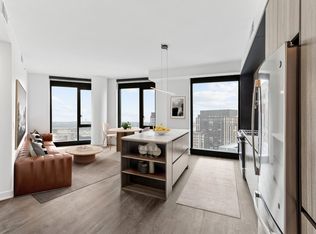 Valen, Arlington, VA 22202