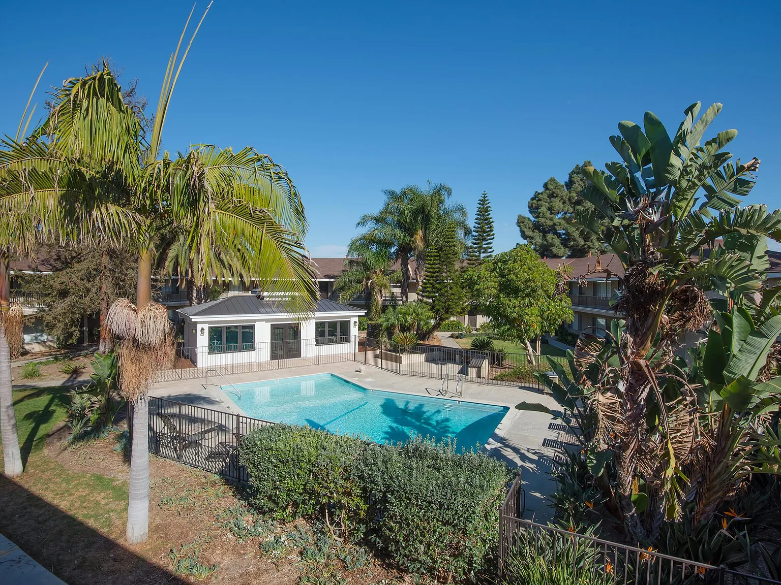 Ventura Beach Resort Luxury Apartments — Photo 2