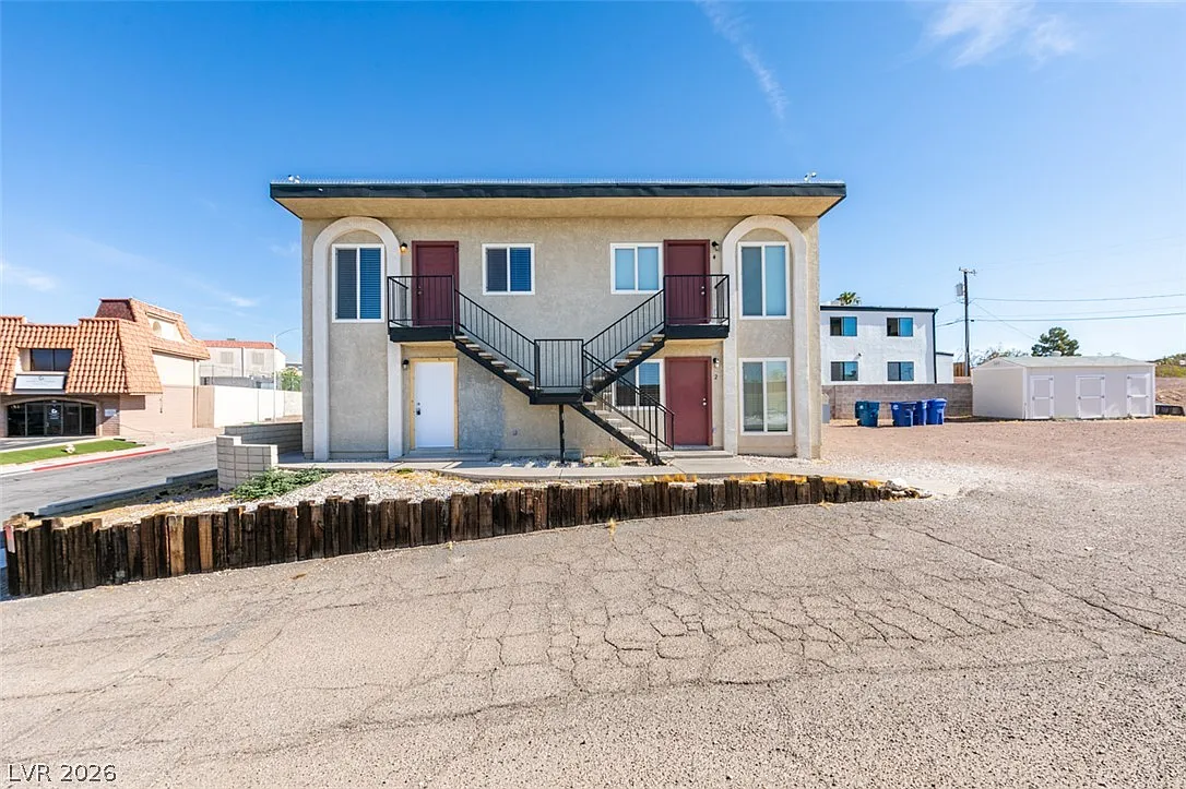 1 bed, 1.0 bath, 2960 sqft, $1,250 — Photo 1