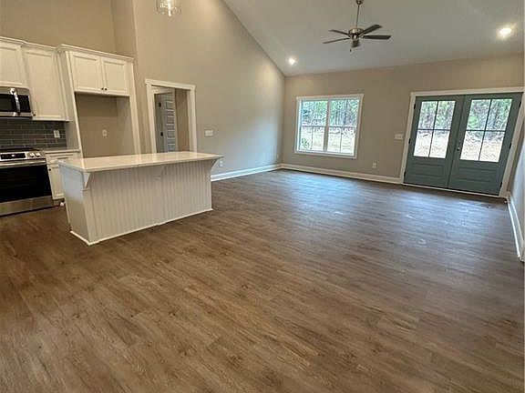 4th image of 4753 Lee Road 254