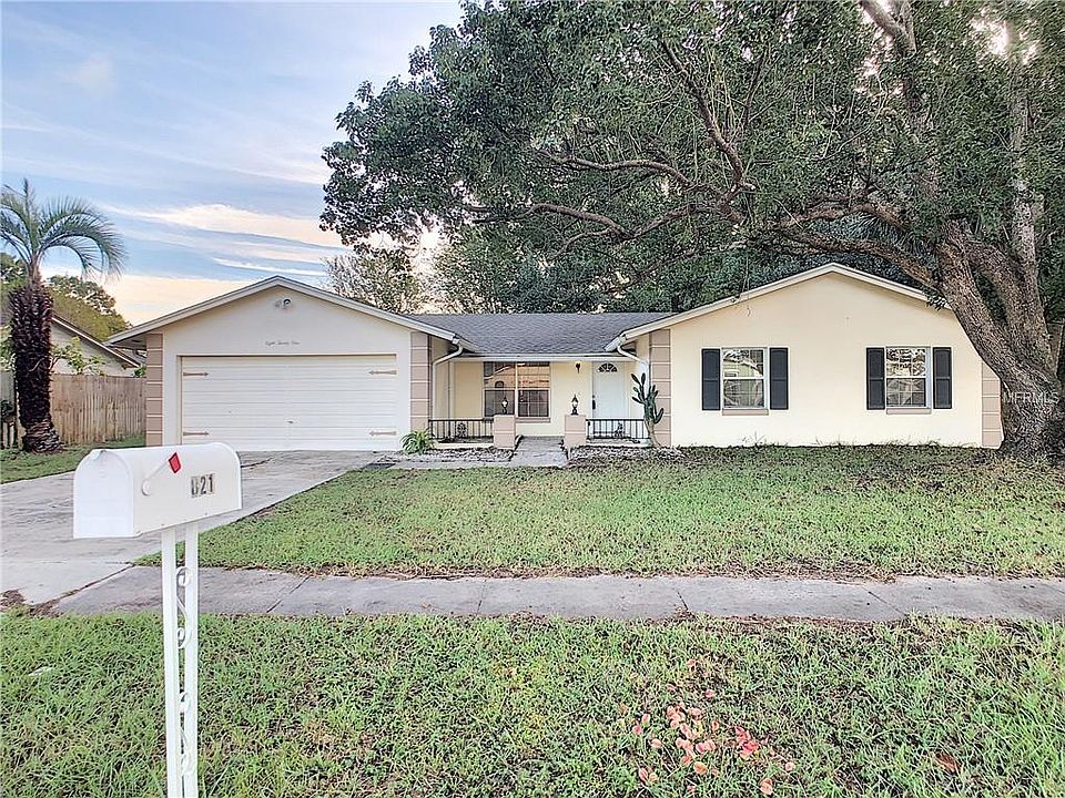 1st image of 821 Mimosa Dr
