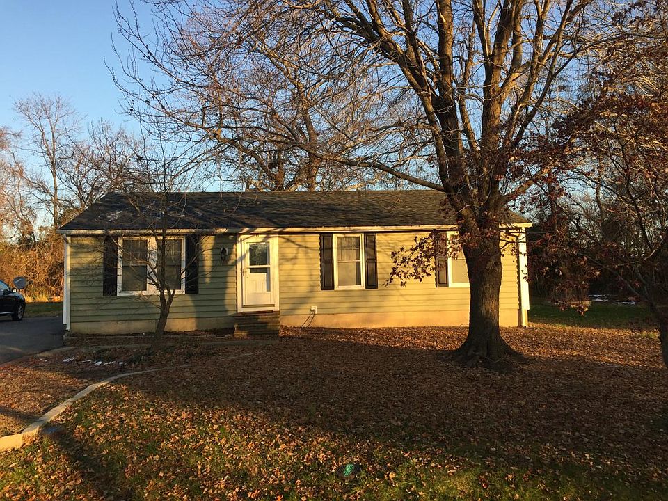 1st image of 6 Ackerman Ct