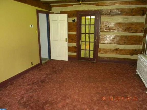 5th image of 328 Hill Rd