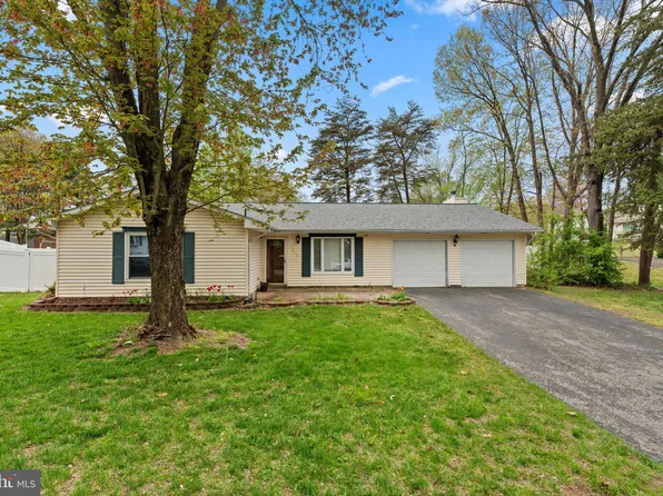 7836 Metacomet Rd, Hanover, MD 21076