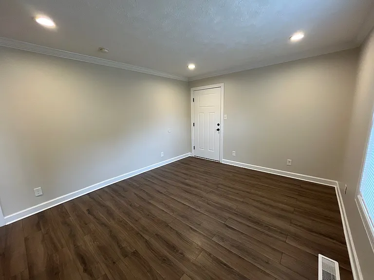 208 Prospect Ave #2 — Photo 4