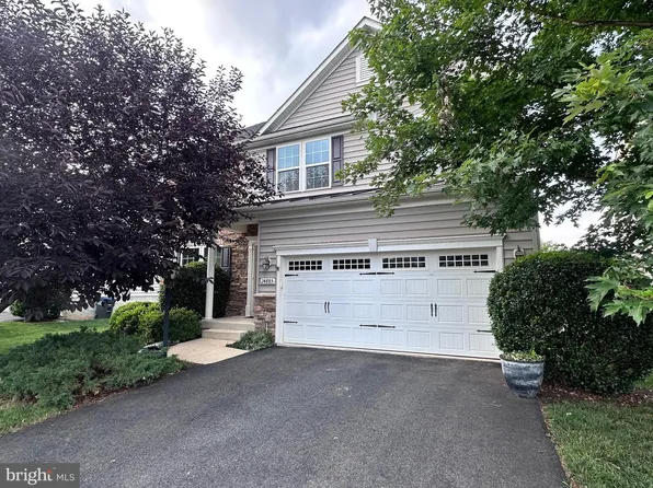 24885 McNair Pl, Aldie, VA 20105