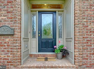 1213 Musket Ln, Mechanicsburg, PA 17050