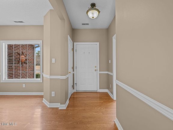 2nd image of 203 Neuchatel Court