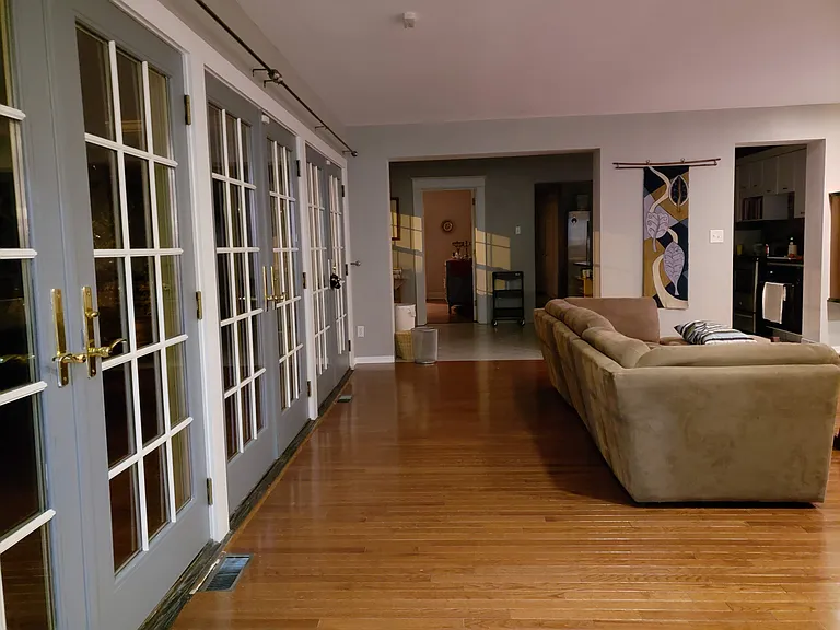 959 S Braddock Ave — Photo 19