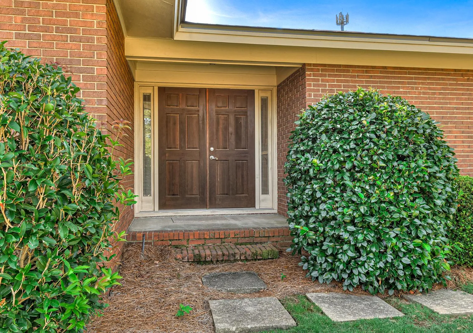 1016 Northwood Rd — Photo 4
