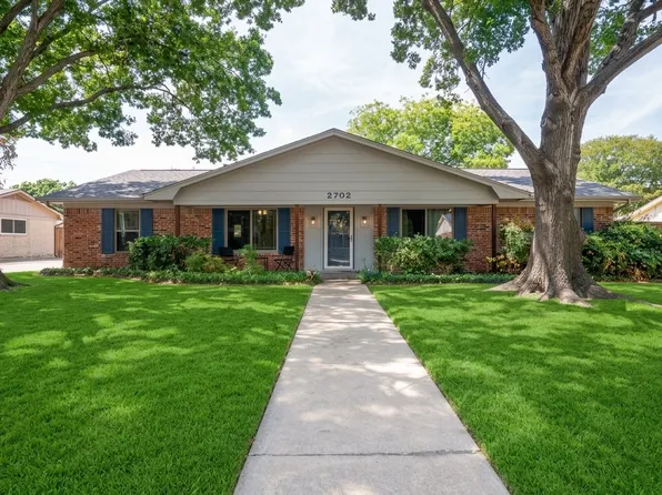 2702 Shoreline Dr, Sherman, TX 75092