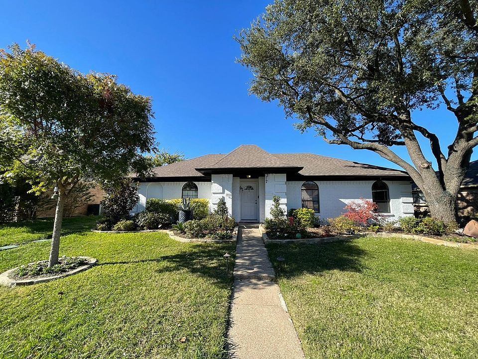 1st image of 2517 Redbrook Dr