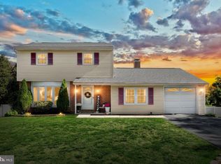 2933 Exeter Dr S, York, PA 17403