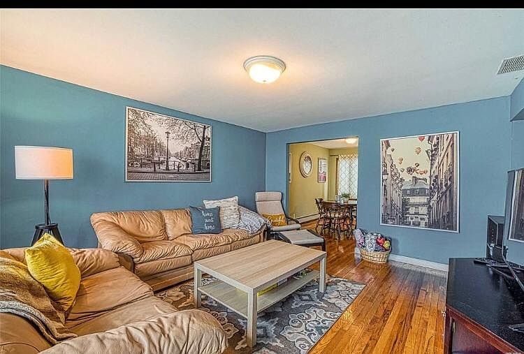 1st image of 563 8th St #1