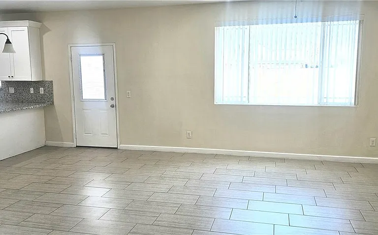 8185 Banana Ave #15 — Photo 7