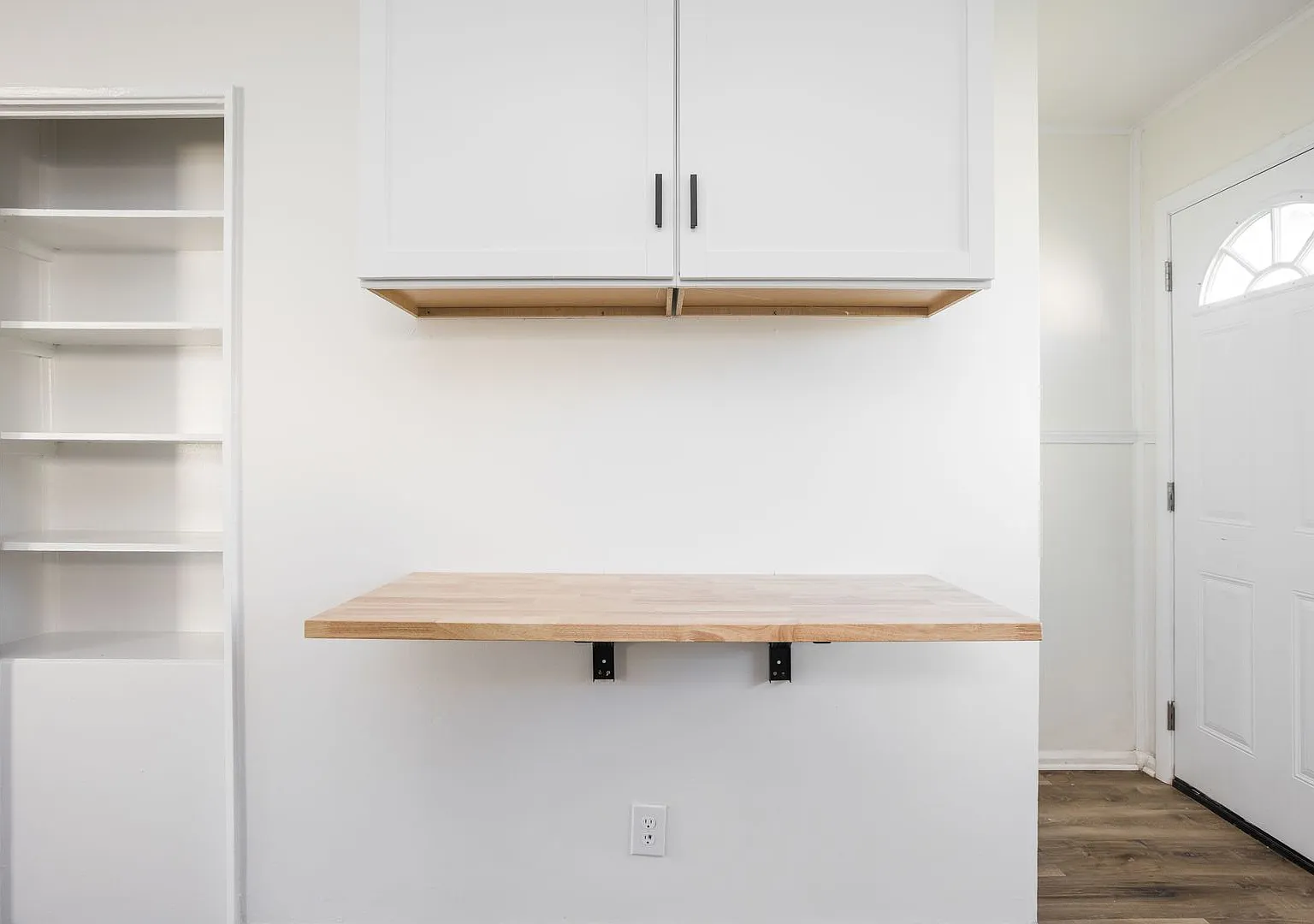 Newly Renovated 2 bed 1 bath unit. — Photo 3