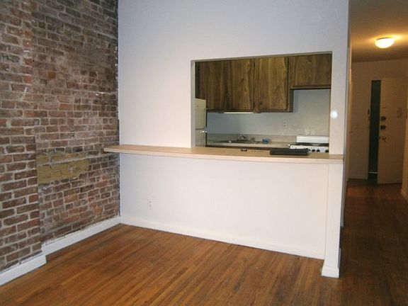 4th image of 1674 3rd Ave APT 4D
