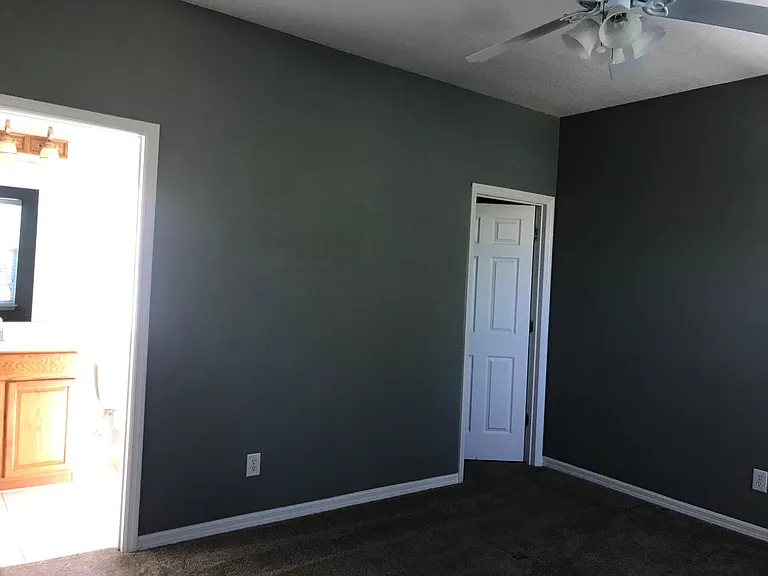 3993 Corrine Dr — Photo 24