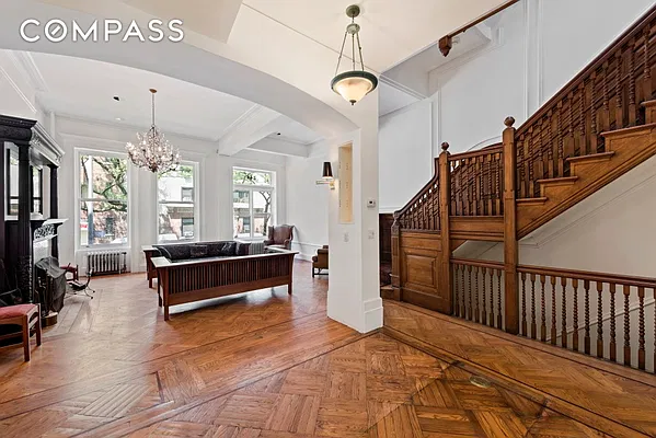 Sold by Compass | media 3