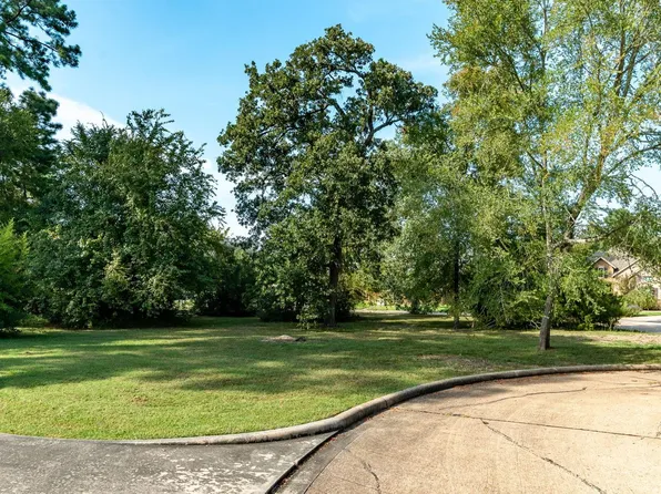 15 Stanford Ct, Montgomery, TX 77356