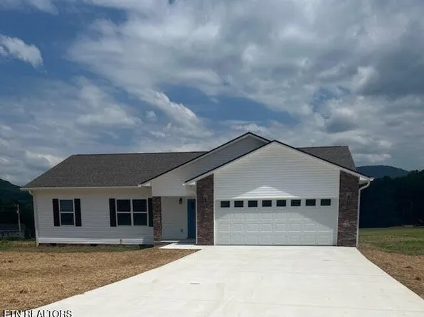 183 Meadow Ln, Oliver Springs, TN 37840