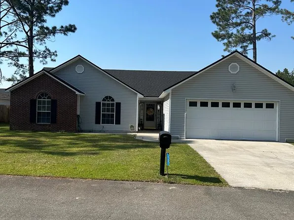 13 Pine Breeze Ct, Lakeland, GA 31635
