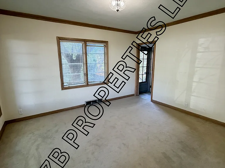 3101 N 49th Ave — Photo 6