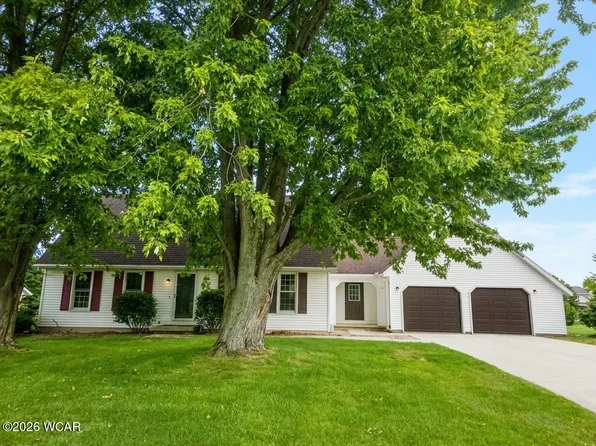 15754 Sunset Blvd, Wapakoneta, OH 45895