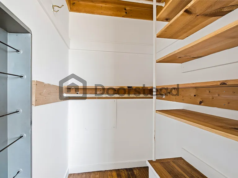 101 Monterey Blvd — Photo 24