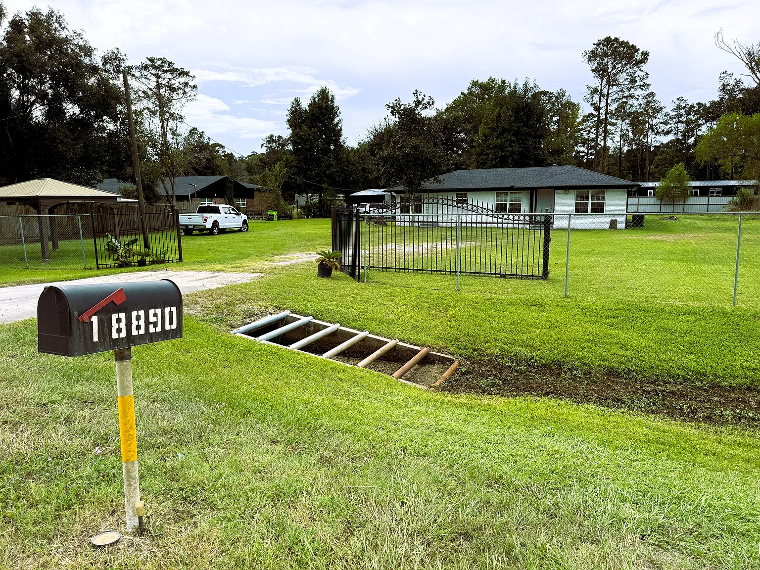 4 bed, 2112 sqft, $3,000 — Photo 3