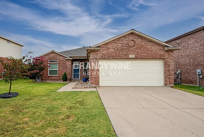 1116 Roundhouse Dr — Photo 2