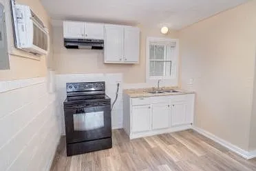 342 Vine St #B — Photo 11