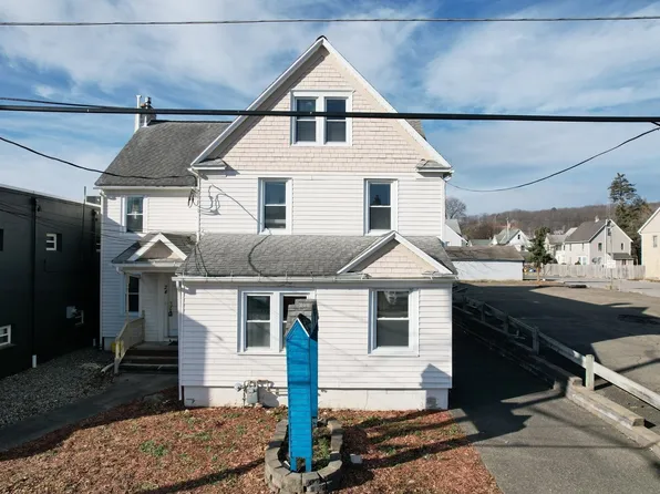 24 Madison Ave, Endicott, NY 13760