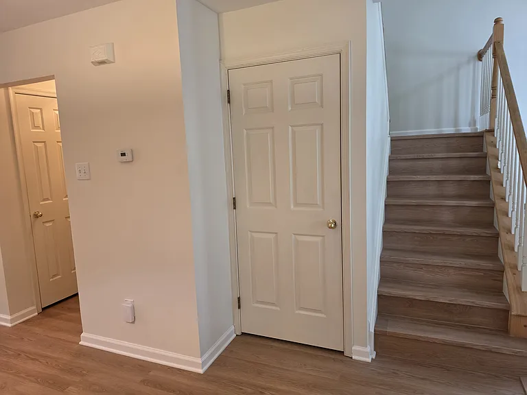 303 Harvest Ln — Photo 5