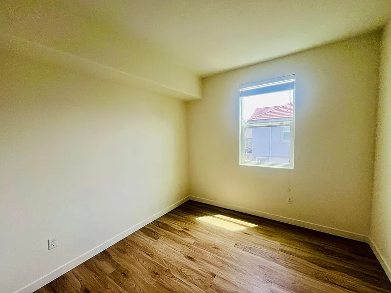 792 Garden St — Photo 17