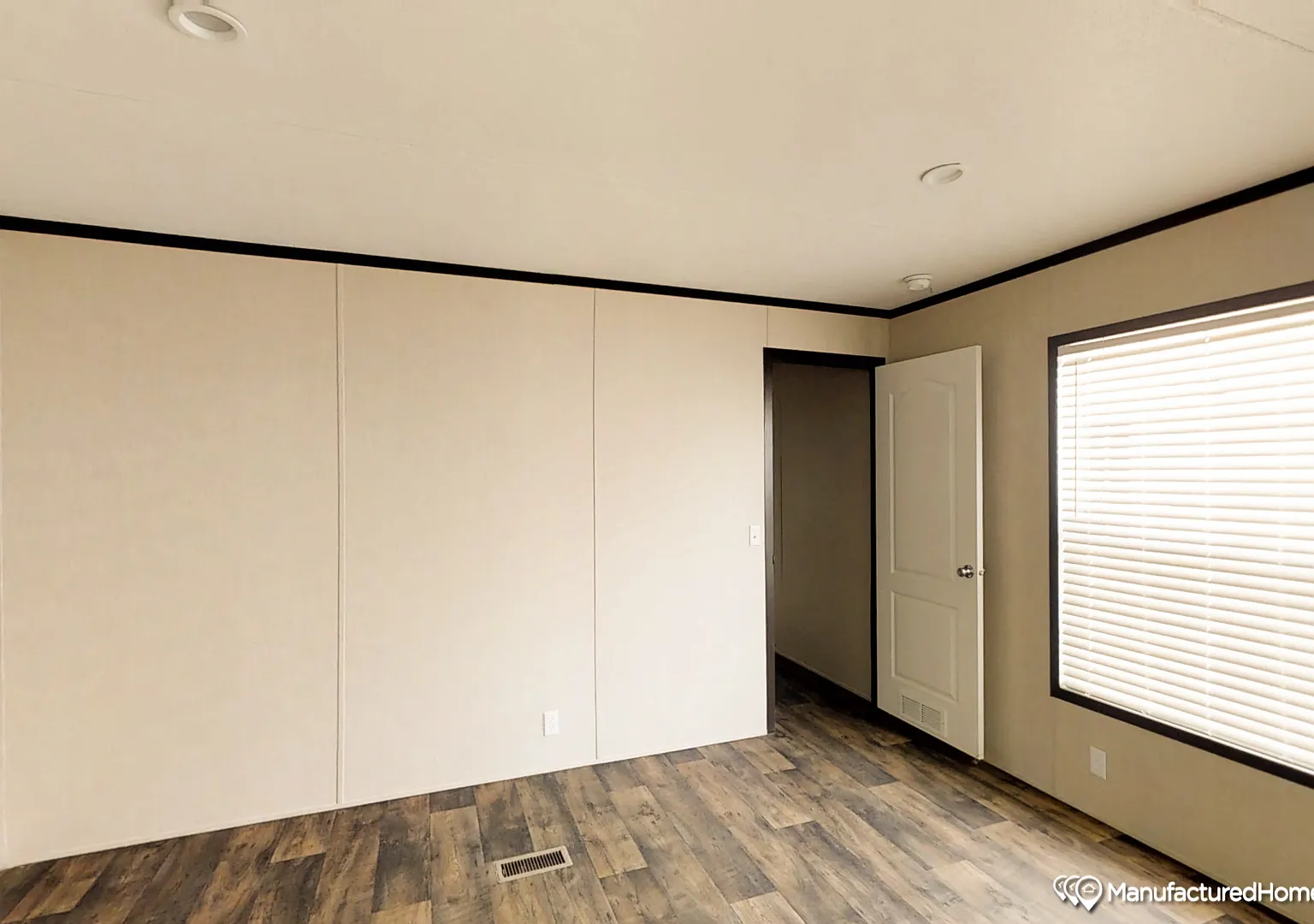 3 bed, 1080 sqft, $1,495 — Photo 3