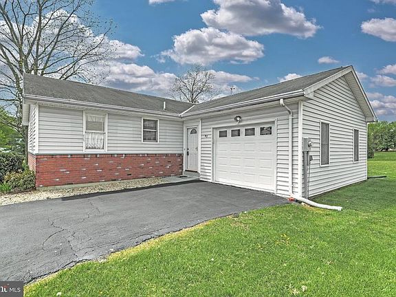 2nd image of 97 Schofield Dr