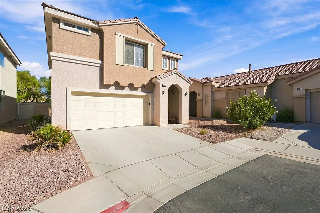 3 bed, 2.5 bath, 1754 sqft, $2,000 — Photo 2