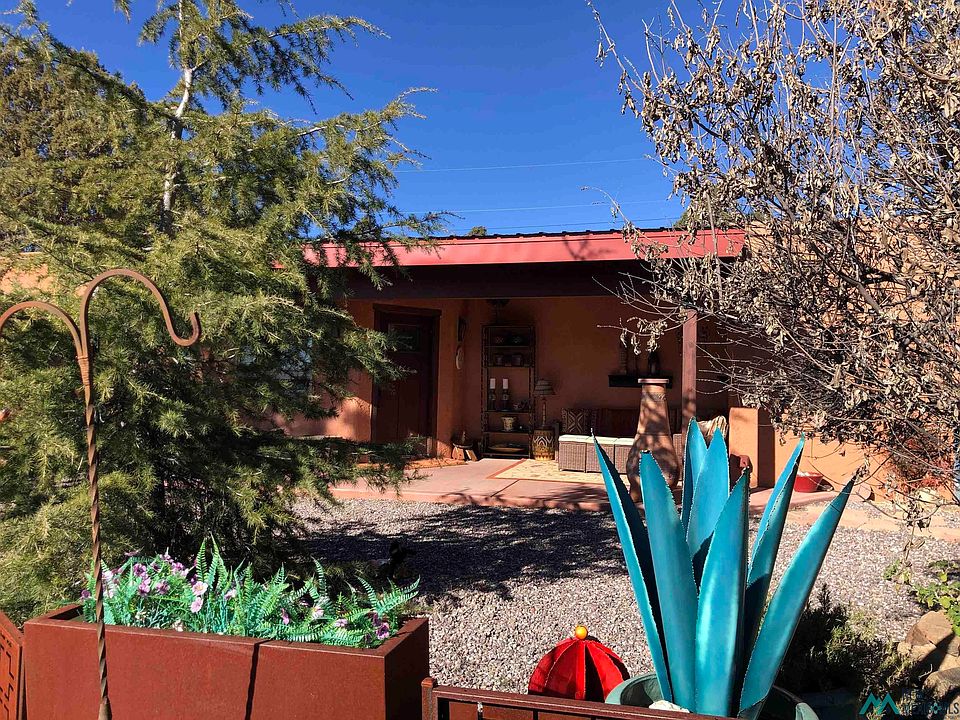 1st image of 4025 Pearce Rd