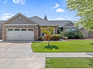 2603 E Harbor Island Avenue, Tulare, CA 93274