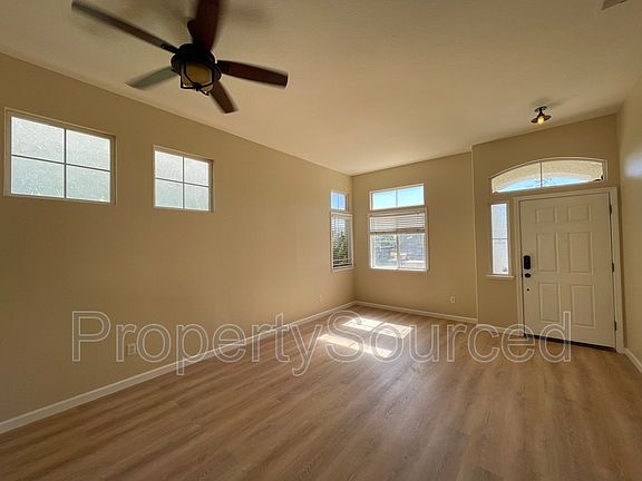 4th image of 1750 Wellington Ave