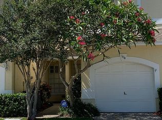 1050 Starkey Rd APT 104, Largo, FL 33771