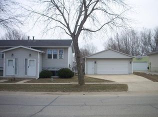 4318 22nd Ave NW, Rochester, MN 55901