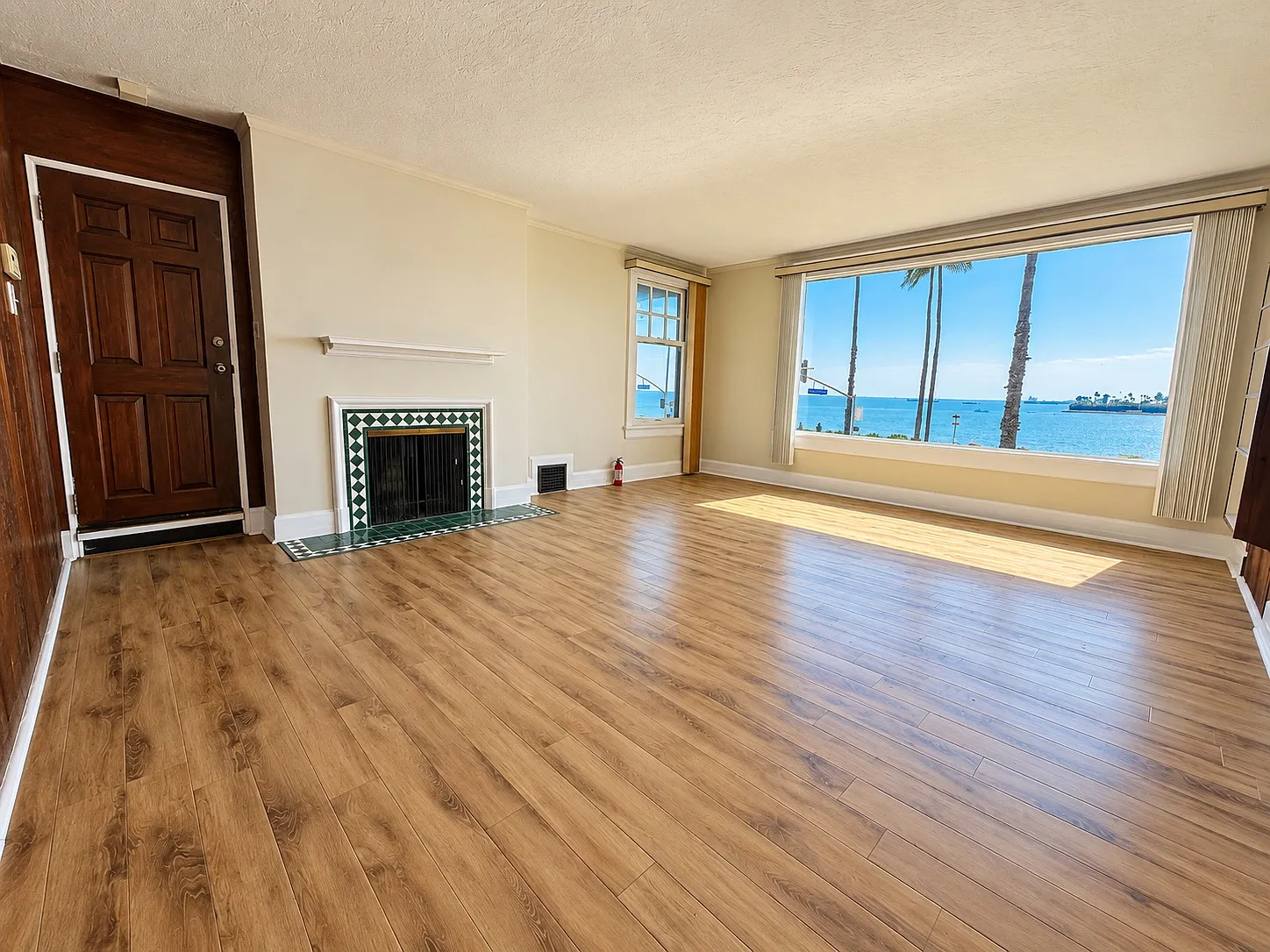 1 bed, 700 sqft, $3,495 — Photo 2