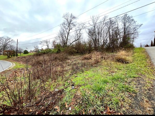 8914 Scott Hill Dr, Catlettsburg, KY 41129