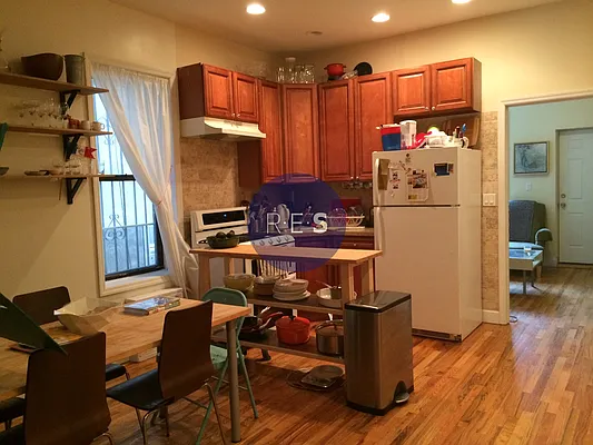 Rented by RES New York | media 19