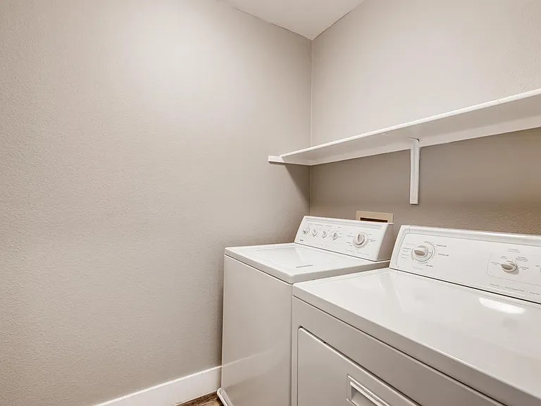 1232 Dusty Creek St — Photo 26