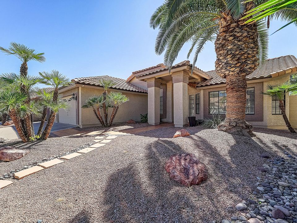 1st image of 1155 W Iris Dr
